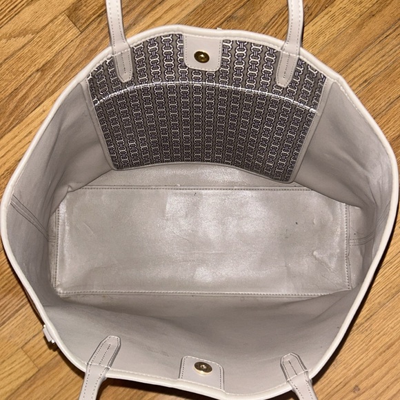 Tory Burch LIKE NEW grey tote bag - Picture 4 of 5